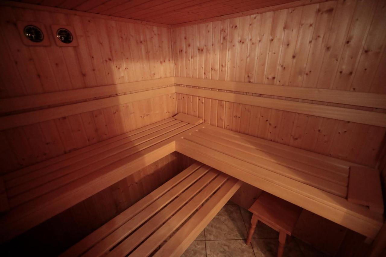 Goldhouse - Sauna, Whirlpool, Switch, Darts & Mehr Andernach Exterior photo